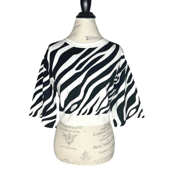 Tularosa | Women | Zebra Wool Blend Flare Sleeve Cropped Sweater Top | Small - Picture 2 of 10